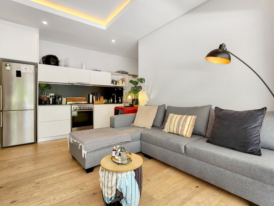 1 Bedroom Property for Sale in Sea Point Western Cape